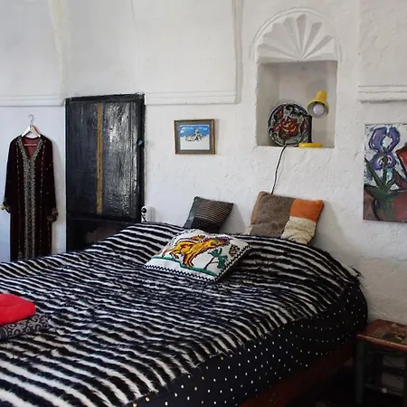 Dancing Cloud Art House * أُتْشيسار