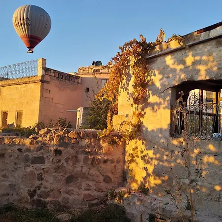 Dancing Cloud Art House Üçhisar
