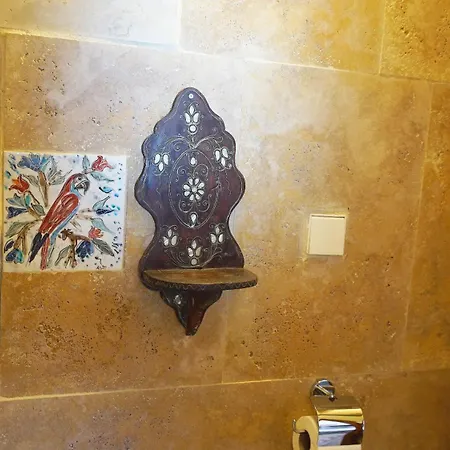 Dancing Cloud Art House