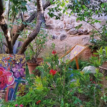 Dancing Cloud Art House * 乌奇希萨尔