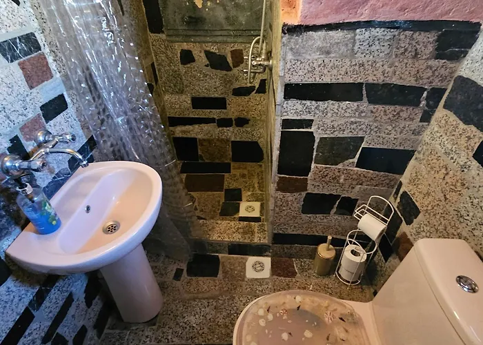 Dancing Cloud Art House